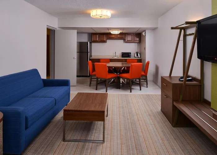 Express & By Ihg Hotel 2*