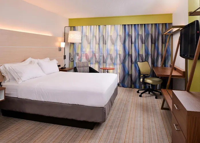Hotel Express & By Ihg