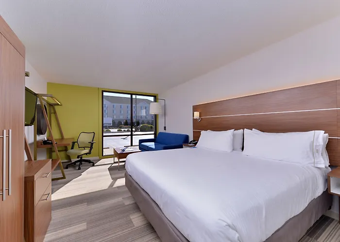 Express & By Ihg Hotel Springfield