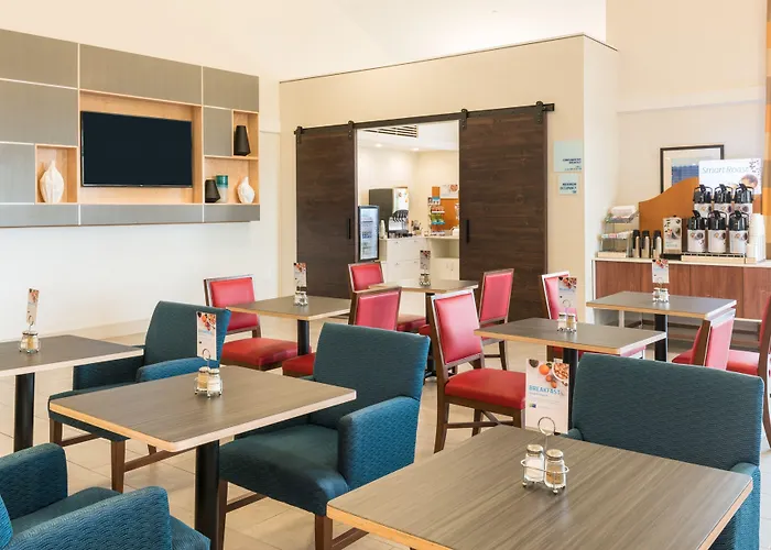 Express & By Ihg 2* Springfield