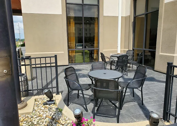 Express & By Ihg Springfield