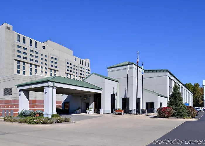 Express & By Ihg 2*