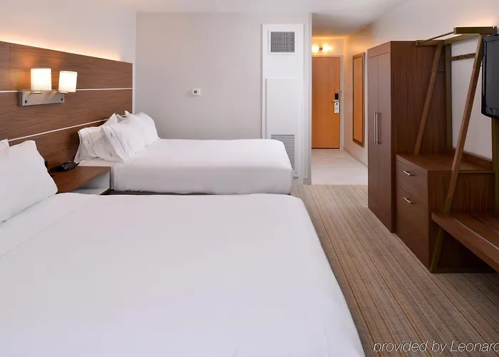 Express & By Ihg Hotel Springfield