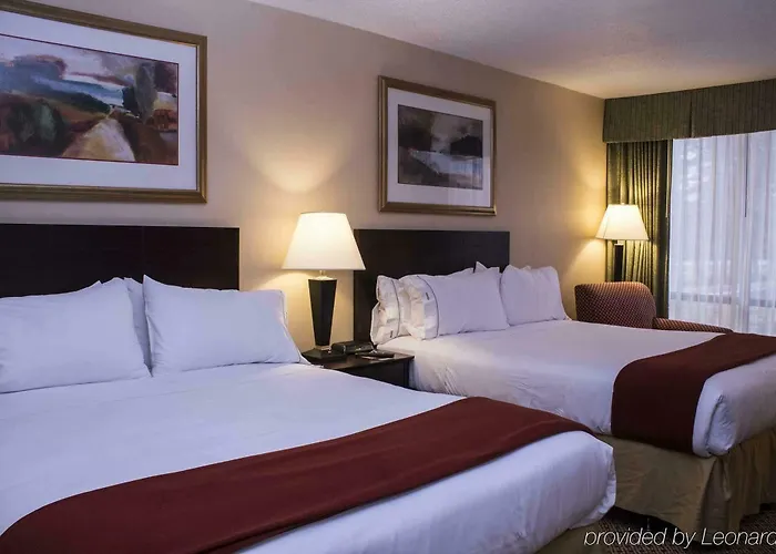 Express & By Ihg 2* Springfield